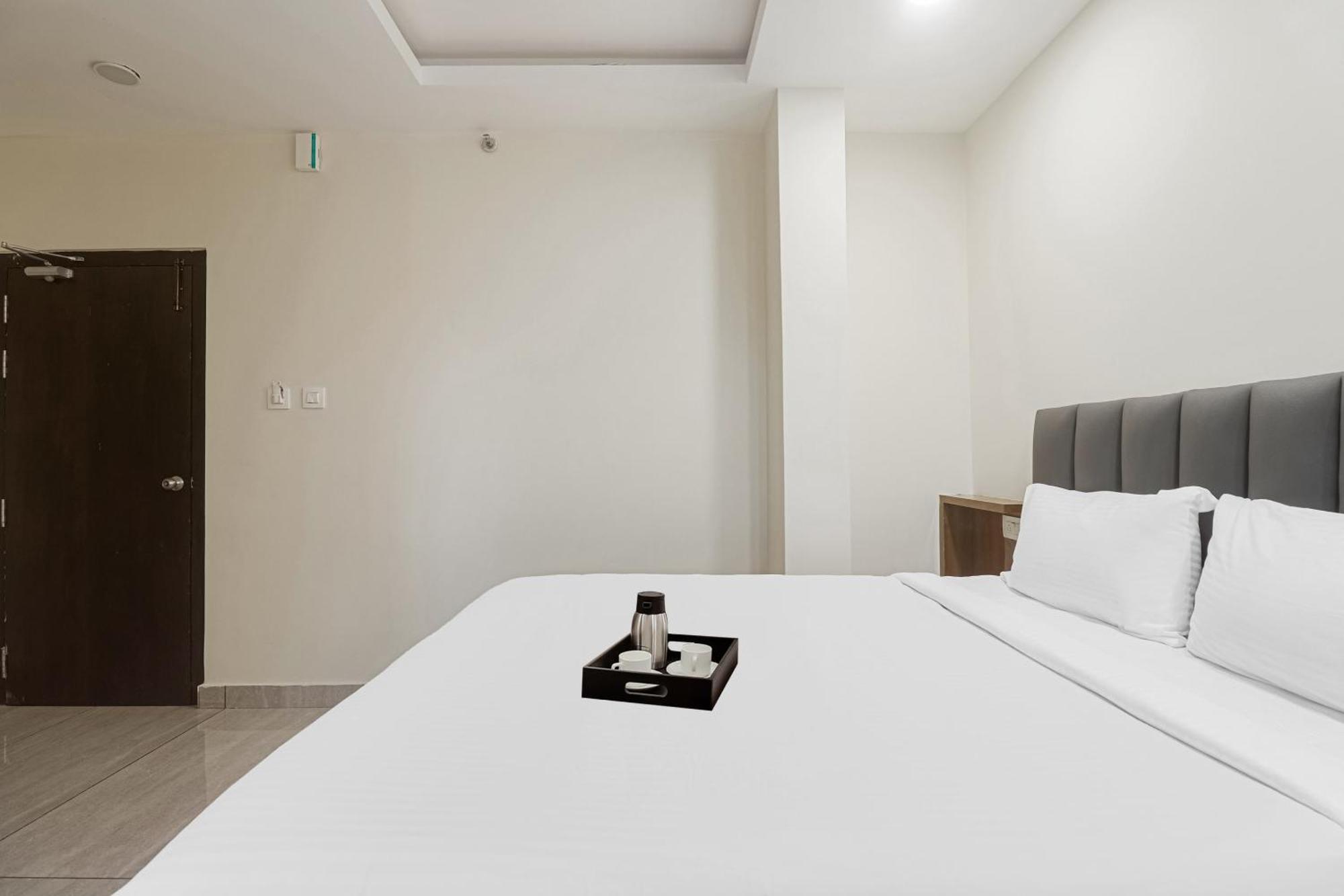 Hotel Townhouse Dj Grand Tirupati Exterior foto