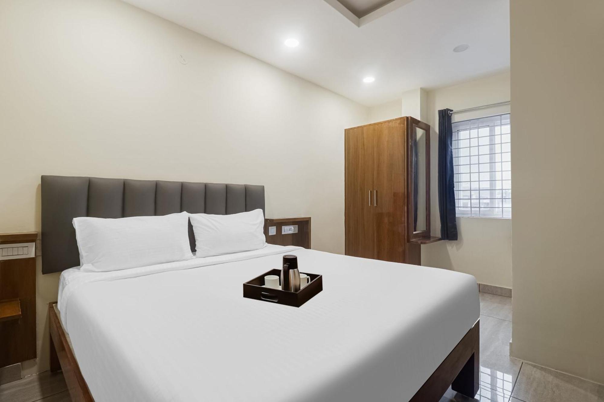 Hotel Townhouse Dj Grand Tirupati Exterior foto