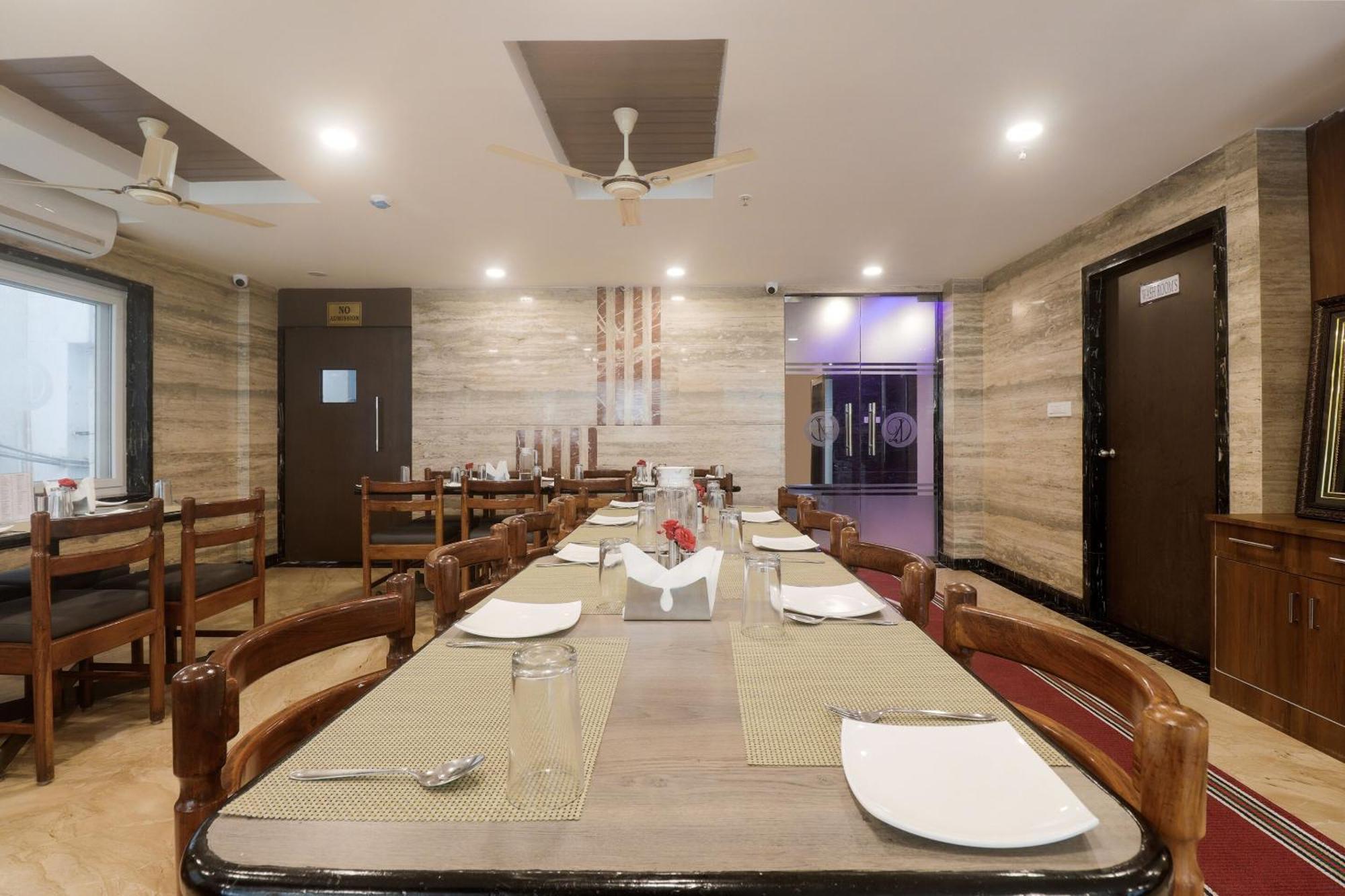 Hotel Townhouse Dj Grand Tirupati Exterior foto